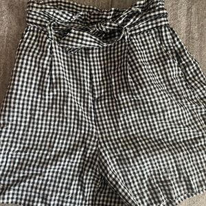 Black and white gingham shorts- super high waisted size 8 NWT